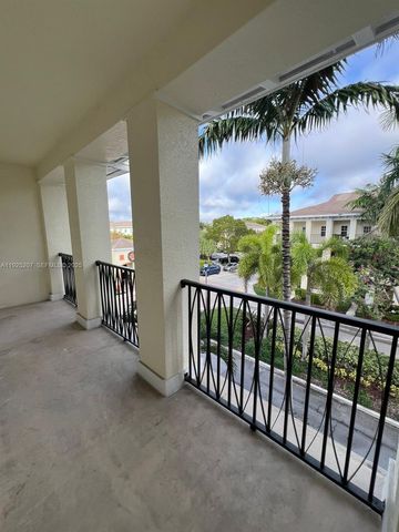 22 SW 6th Ct 22, Pompano Beach, FL 33060