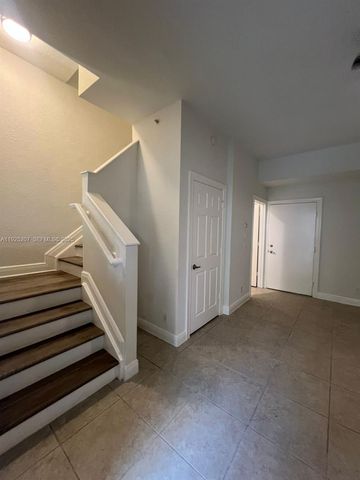 22 SW 6th Ct 22, Pompano Beach, FL 33060