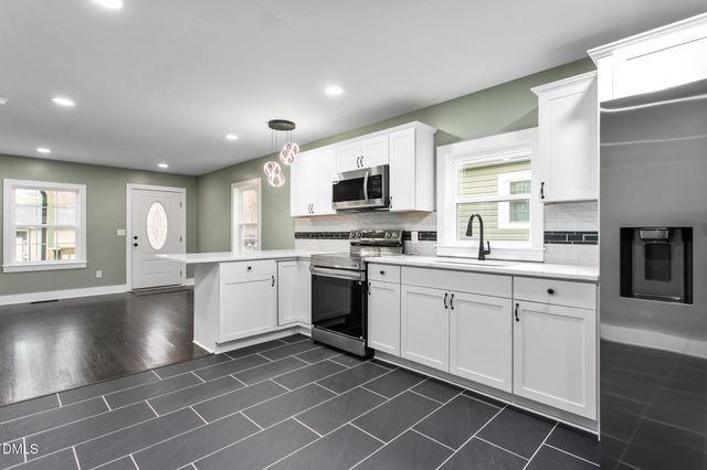 1615 Preston Street, Burlington, NC 27217