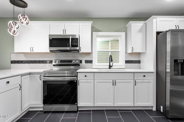 1615 Preston Street, Burlington, NC 27217