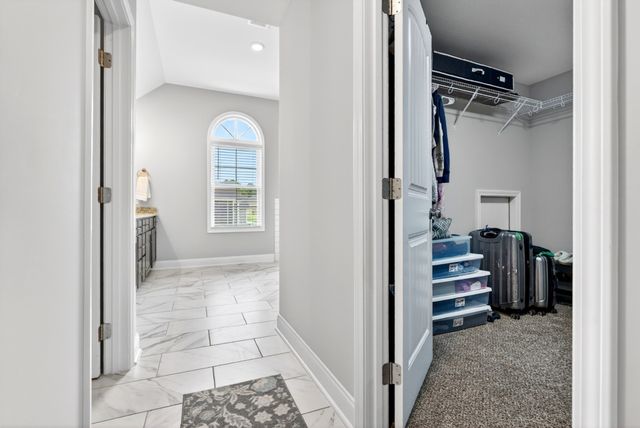 925 Burley Barn Rd, Clarksville, TN 37042