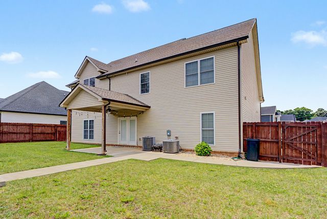 925 Burley Barn Rd, Clarksville, TN 37042