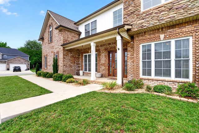 925 Burley Barn Rd, Clarksville, TN 37042