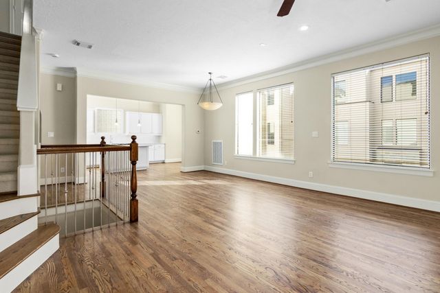 1211 Birdsall Street B, Houston, TX 77007