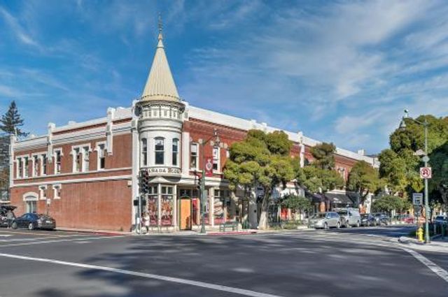 600 Pennsylvania Avenue 10, Los Gatos, CA 95030