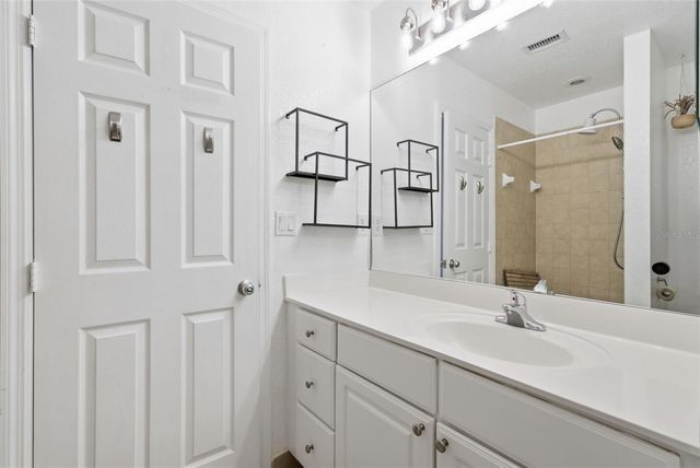 113 GRAND BEACH PLACE, Tampa, FL 33609