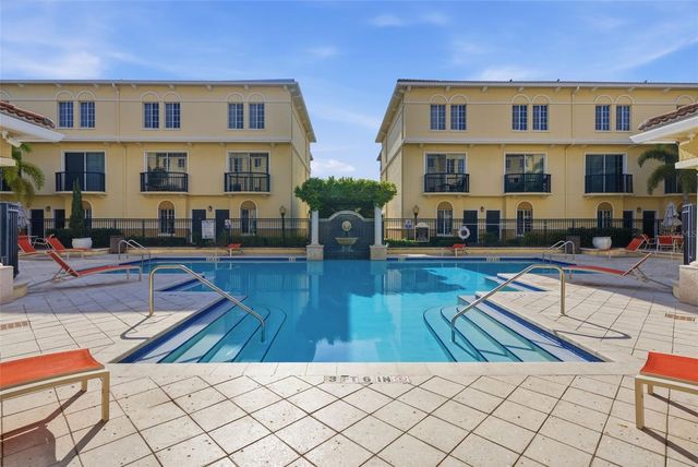 113 GRAND BEACH PLACE, Tampa, FL 33609
