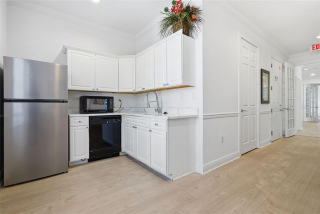113 GRAND BEACH PLACE, Tampa, FL 33609