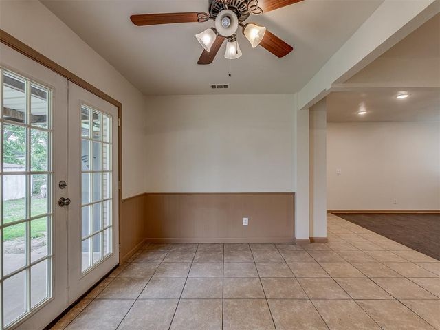 919 SW 3rd Street, Moore, OK 73160