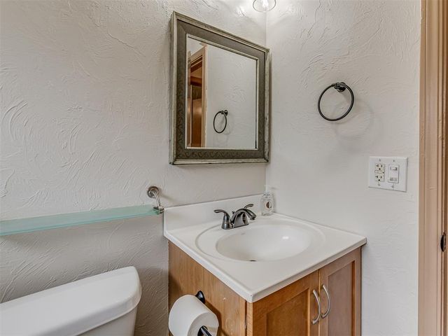 919 SW 3rd Street, Moore, OK 73160