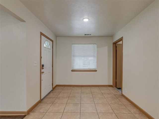 919 SW 3rd Street, Moore, OK 73160