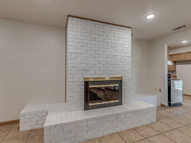 919 SW 3rd Street, Moore, OK 73160