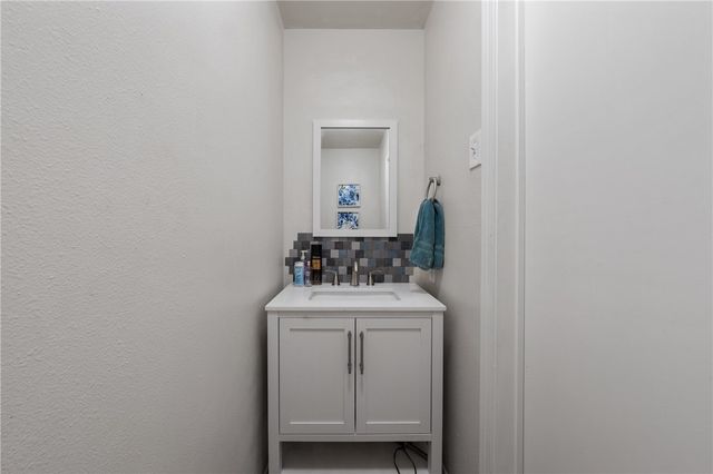 4005 Cobbs Drive, Waco, TX 76708