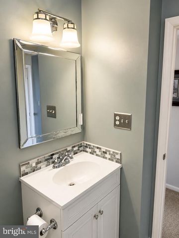 1850 HAWK, Severn, MD 21144