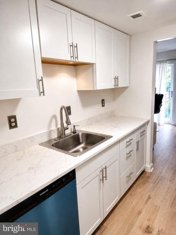 1850 HAWK, Severn, MD 21144
