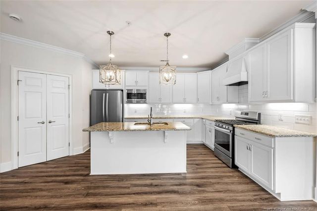 220 Hugh Shelton Loop 401, Fayetteville, NC 28301