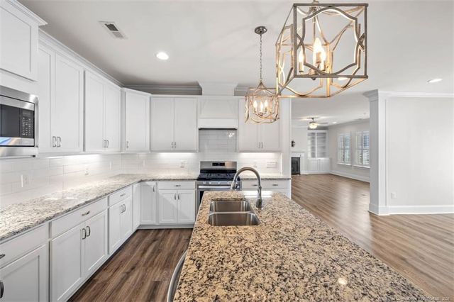 220 Hugh Shelton Loop 401, Fayetteville, NC 28301