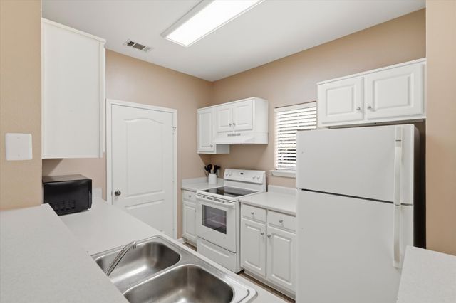 1117 Legends Club Drive 1117, Mount Pleasant, SC 29466