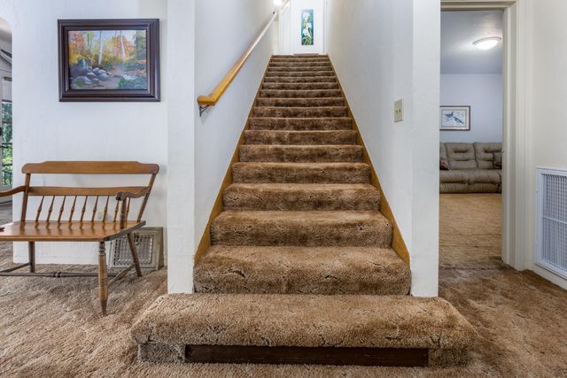 2820 Easy St, Placerville, CA 95667