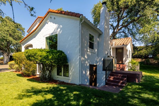 2820 Easy St, Placerville, CA 95667