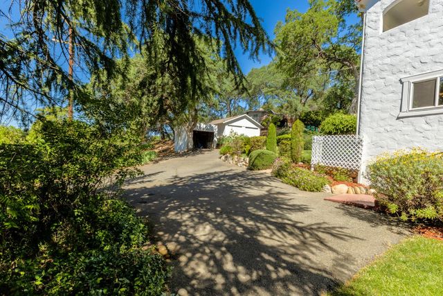 2820 Easy St, Placerville, CA 95667