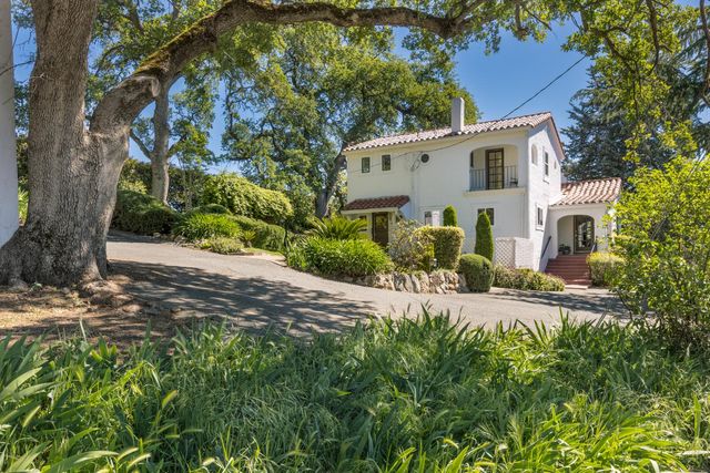 2820 Easy St, Placerville, CA 95667