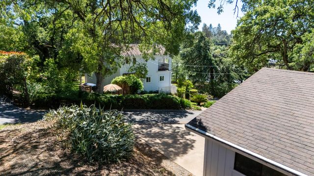 2820 Easy St, Placerville, CA 95667