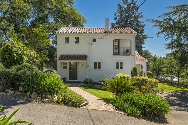 2820 Easy St, Placerville, CA 95667