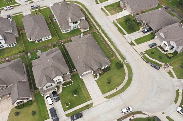 20911 Passelande Drive, Tomball, TX 77375