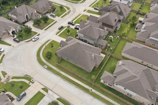 20911 Passelande Drive, Tomball, TX 77375