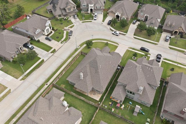 20911 Passelande Drive, Tomball, TX 77375