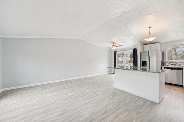 6193 Central Park Drive, Columbus, OH 43231