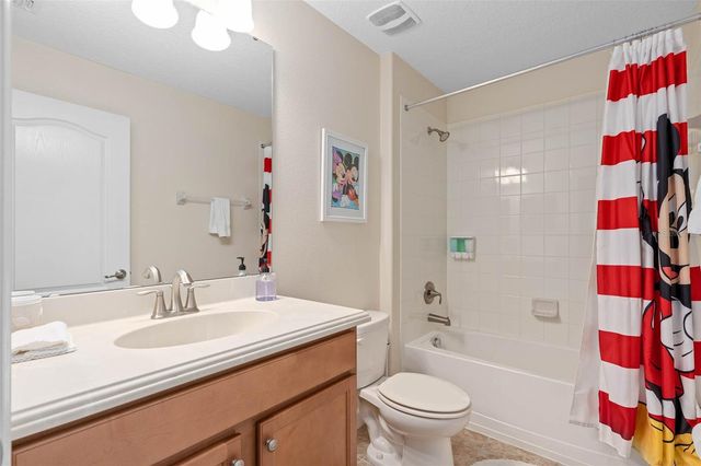 1476 MOON VALLEY DRIVE, Davenport, FL 33896