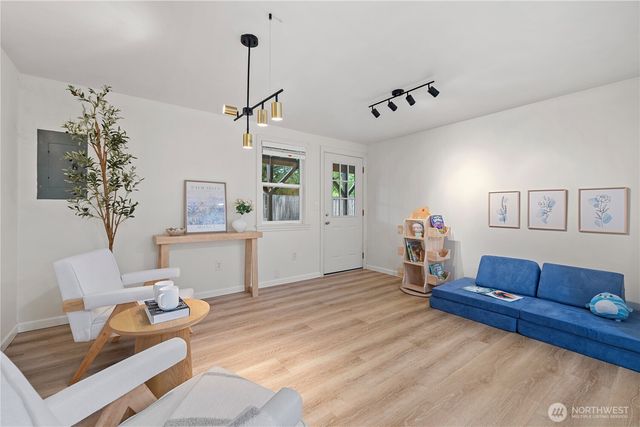16701 SE 23rd Place, Bellevue, WA 98008