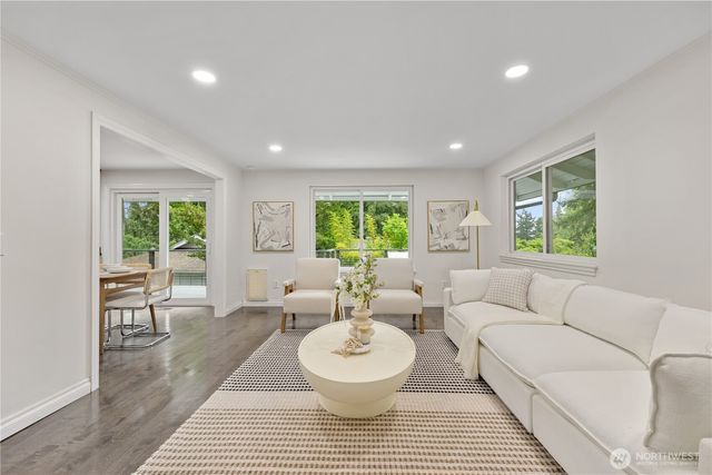 16701 SE 23rd Place, Bellevue, WA 98008