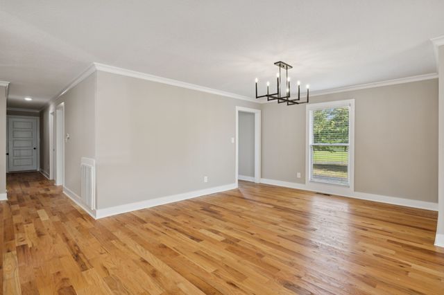 3935 Harmony Grove Rd, Hopkinsville, KY 42240