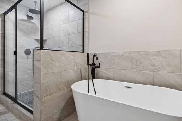 3935 Harmony Grove Rd, Hopkinsville, KY 42240