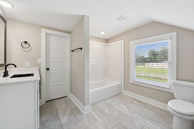 3935 Harmony Grove Rd, Hopkinsville, KY 42240