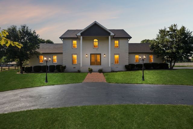 3935 Harmony Grove Rd, Hopkinsville, KY 42240