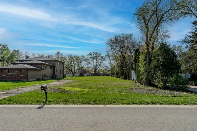 462 S WARREN Avenue, Palatine, IL 60074