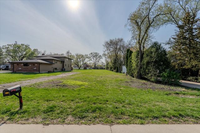 462 S WARREN Avenue, Palatine, IL 60074