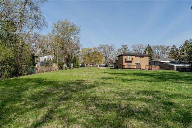 462 S WARREN Avenue, Palatine, IL 60074