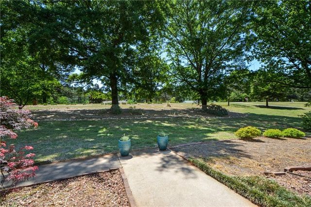 130 Hawn Road, Fayetteville, GA 30215