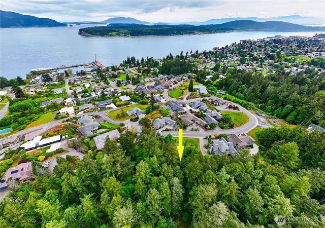 2915 17th Street, Anacortes, WA 98221