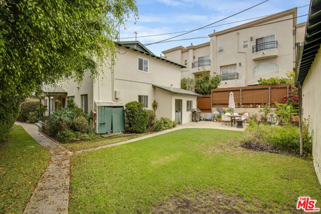 1523 Berkeley Street, Santa Monica, CA 90404