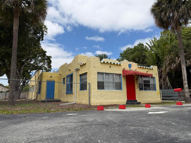 216 SW 2nd Avenue, Delray Beach, FL 33444