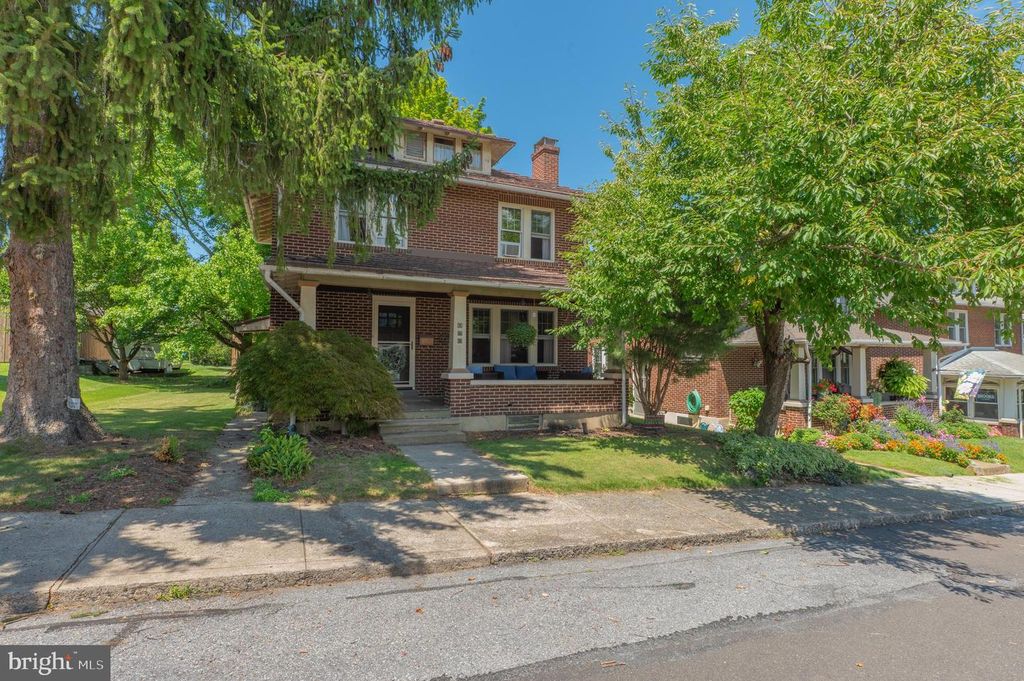 169 ELM ST, Emmaus, PA 18049