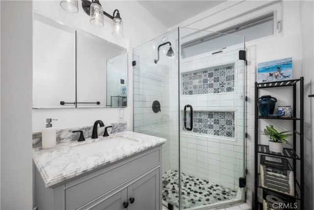 4582 Howard Avenue, Los Alamitos, CA 90720