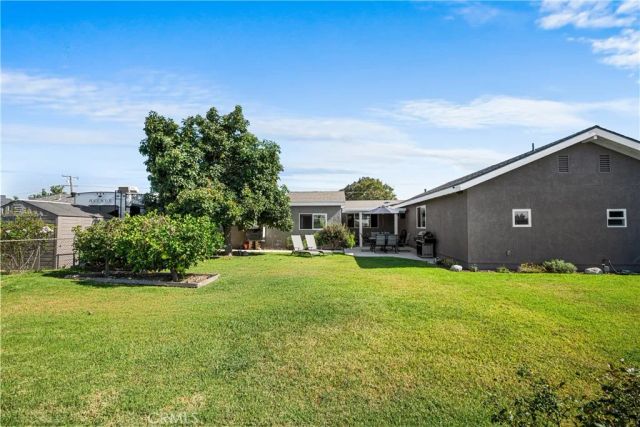 4582 Howard Avenue, Los Alamitos, CA 90720