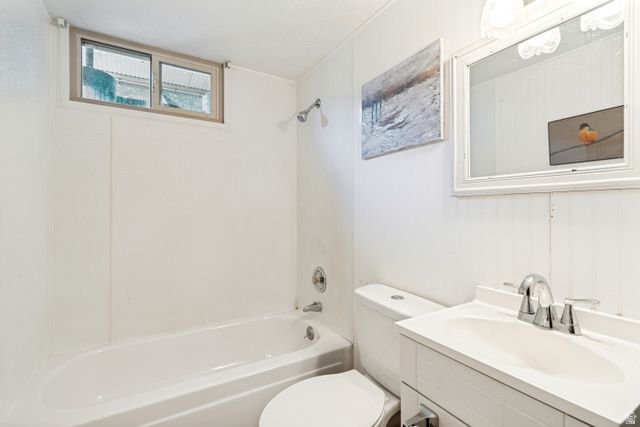 127 W 300 N, Springville, UT 84663